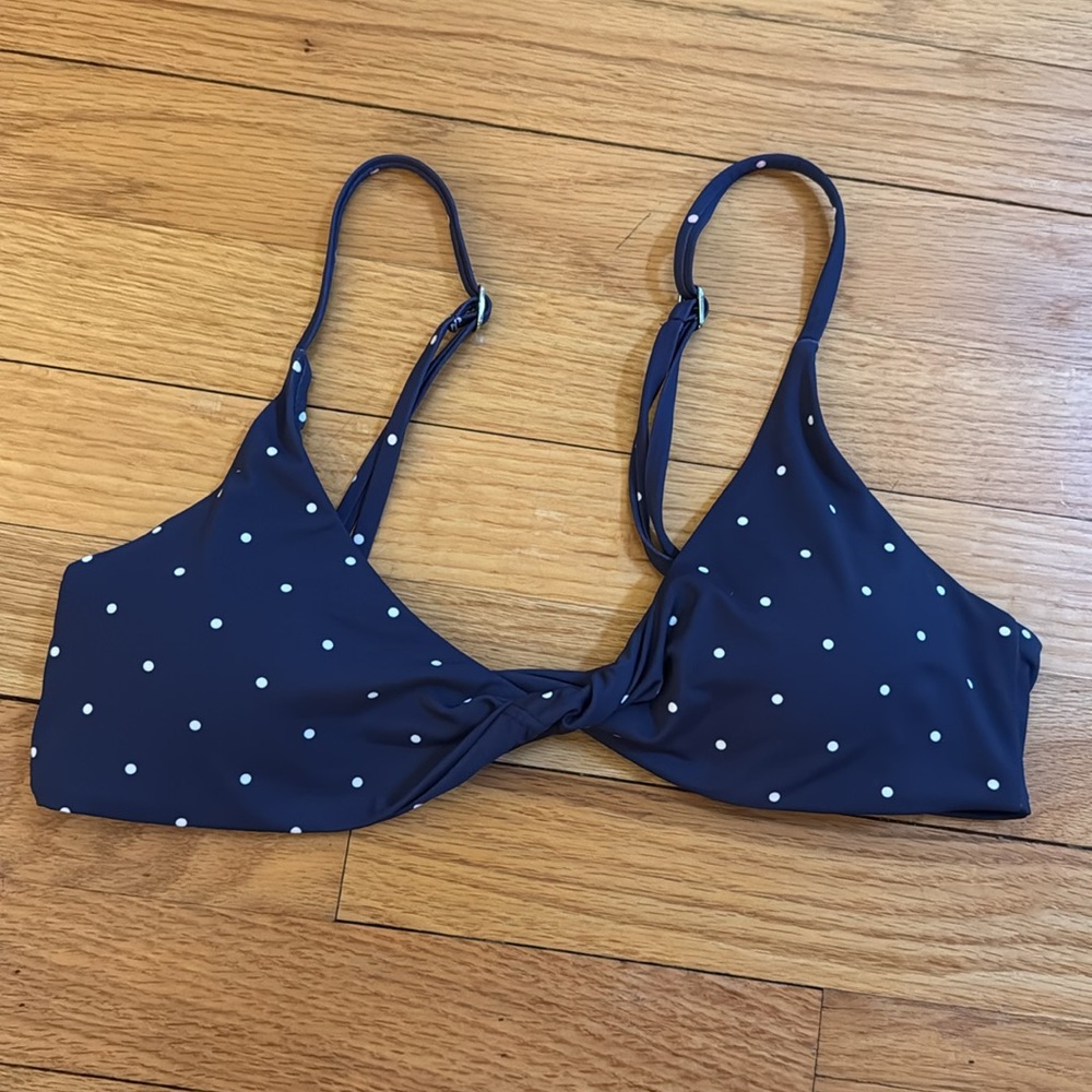 Grey Bandit X Ana 3.0 bikini top